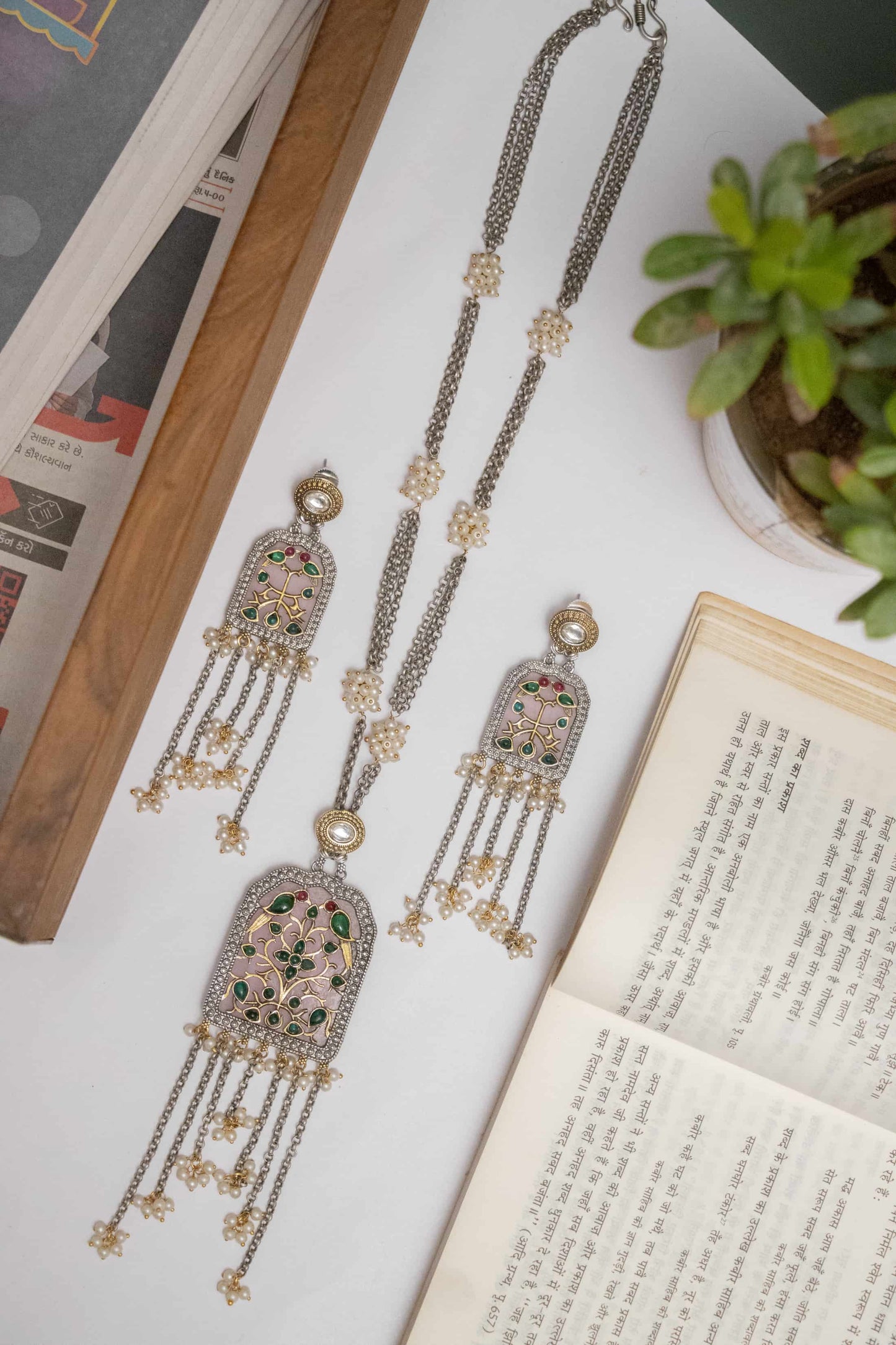 Silver Look-Alike Chain Pendant with Floral Beads