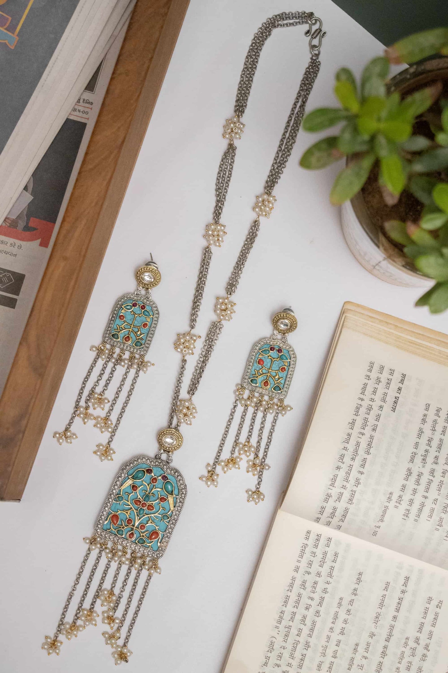 Silver Look-Alike Chain Pendant with Floral Beads