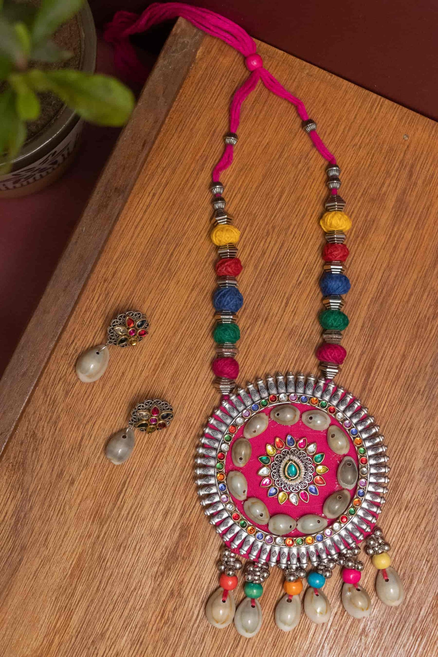Fabric Kodi Necklace with Round Charm & Multicolor Stone
