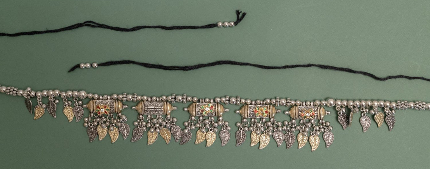 Oxodise Two Tone Belt with Dangling Leaves