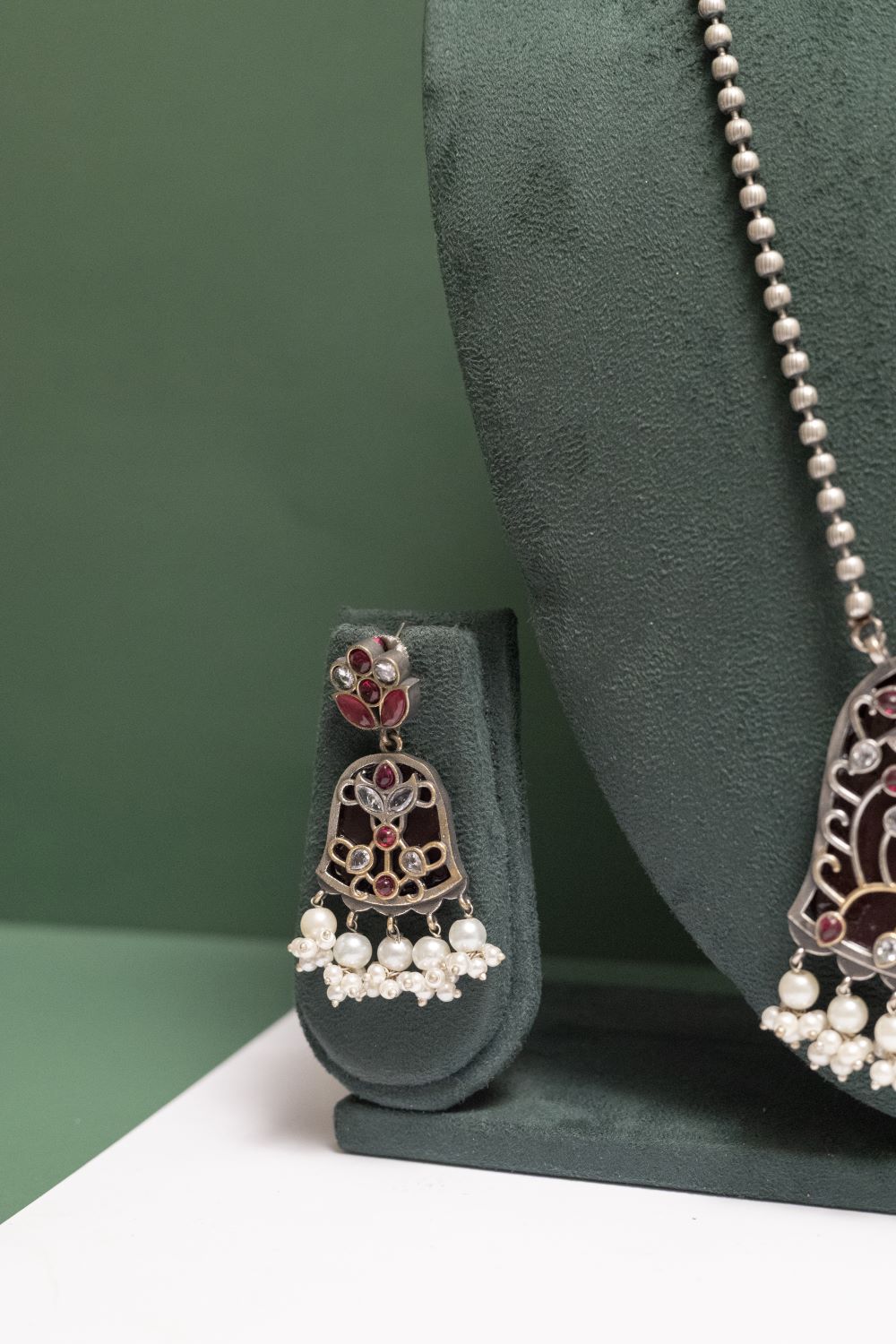 Silver Look-Alike Chain Pendant with Dangling White Beads