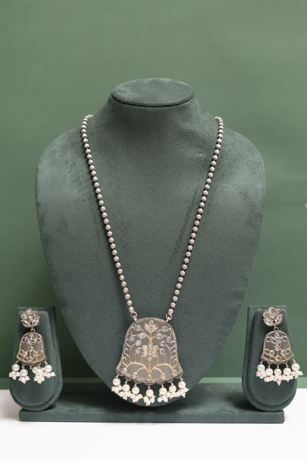 Silver Look-Alike Chain Pendant with Dangling White Beads