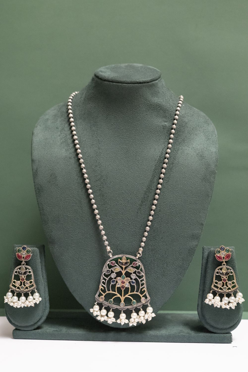 Silver Look-Alike Chain Pendant with Dangling White Beads