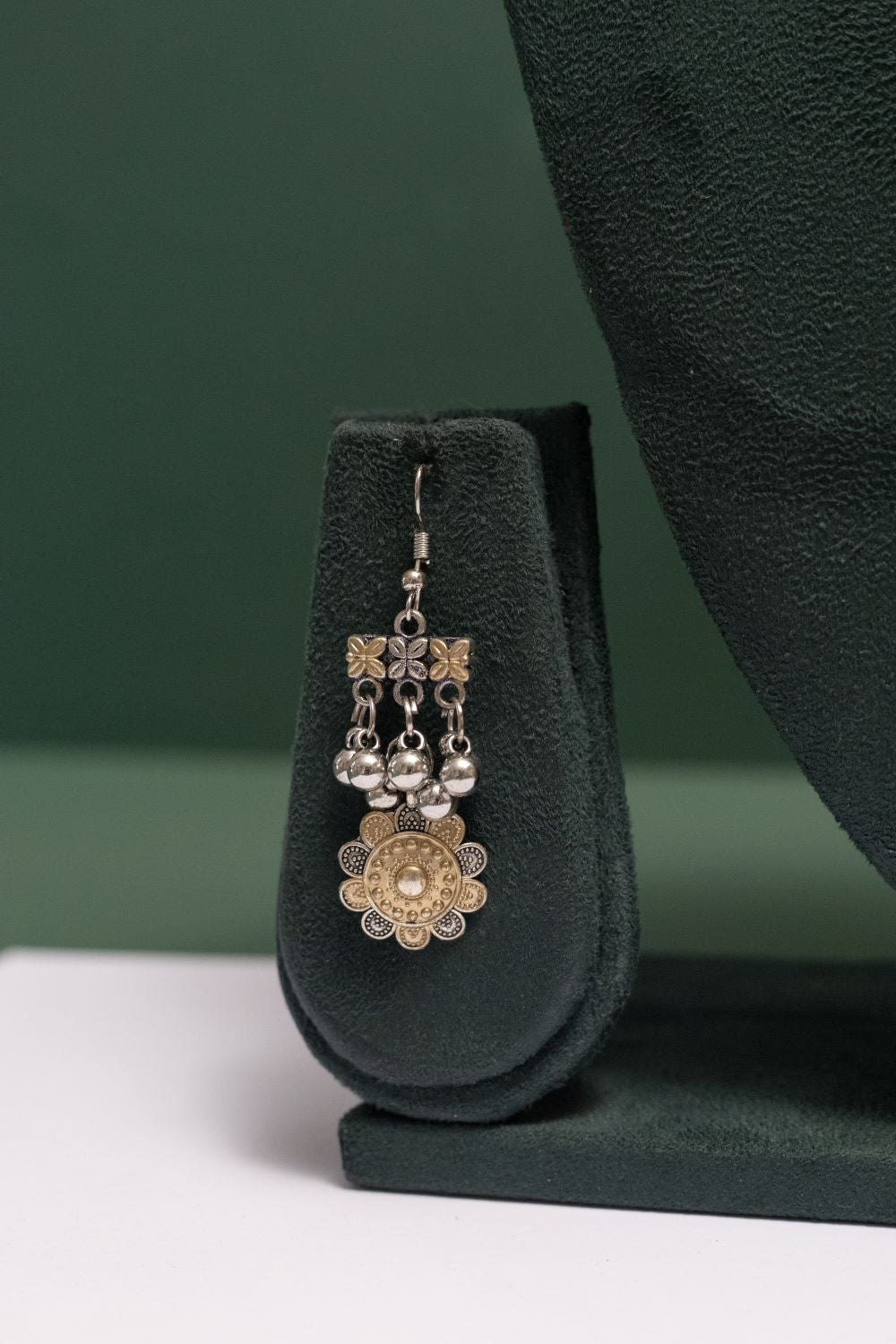 Oxodise Two Tone Floral Paisley Necklace with Dangling Roses