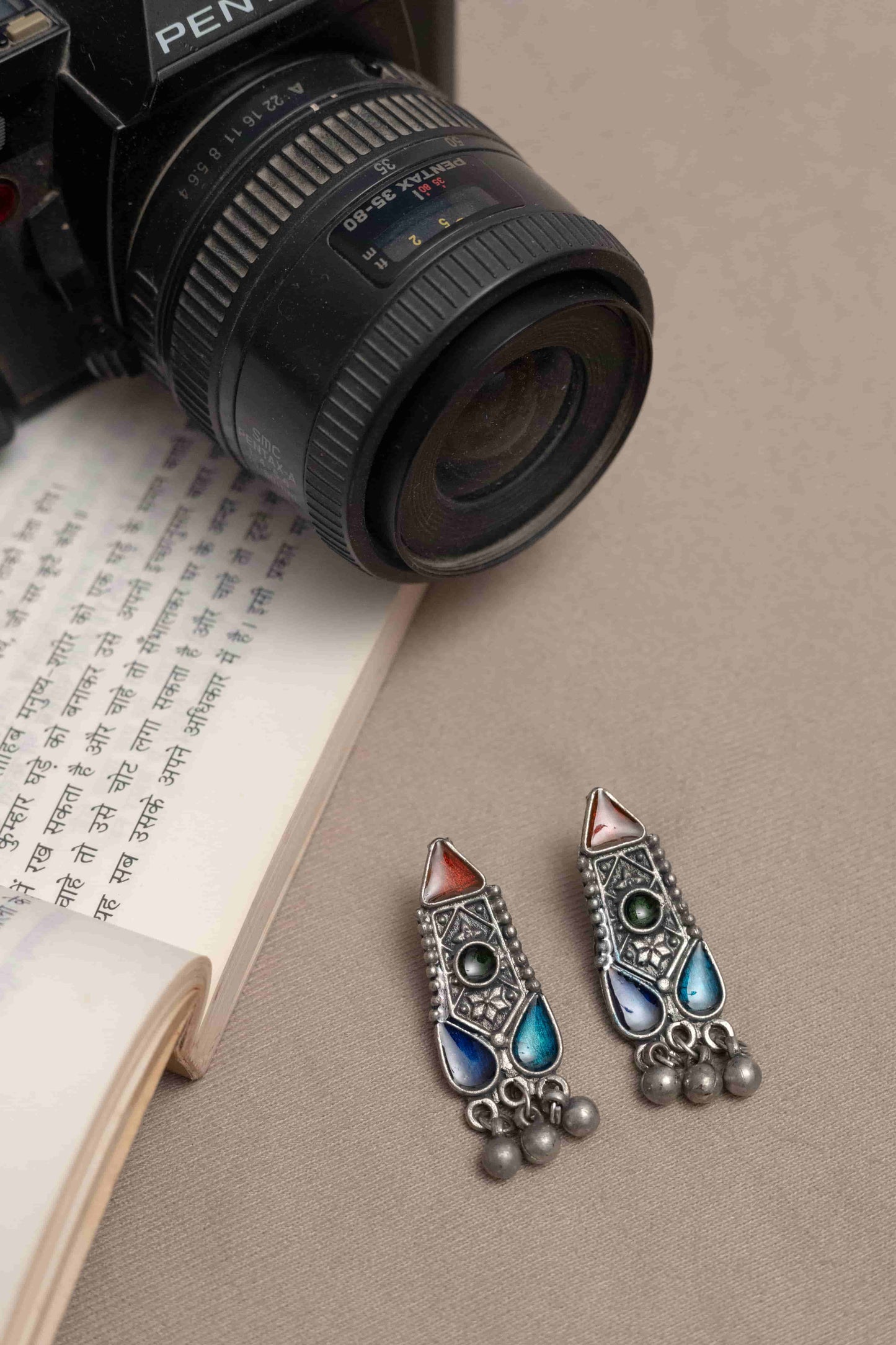 Oxodise Meena Necklace with Geometrical & Teardrop Cabochons