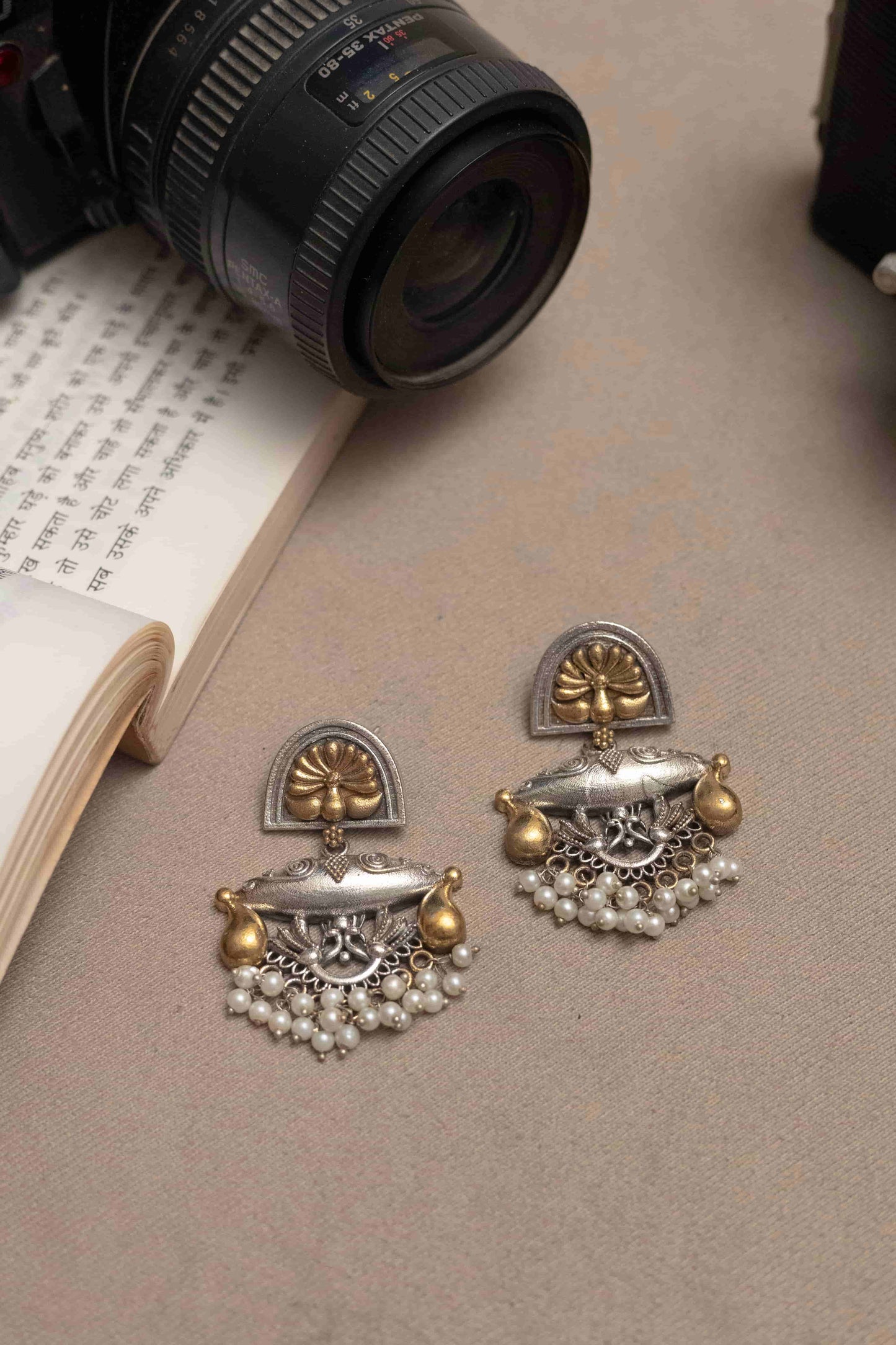 Silver Look-Alike Choker with Ornate Pendant and Earrings