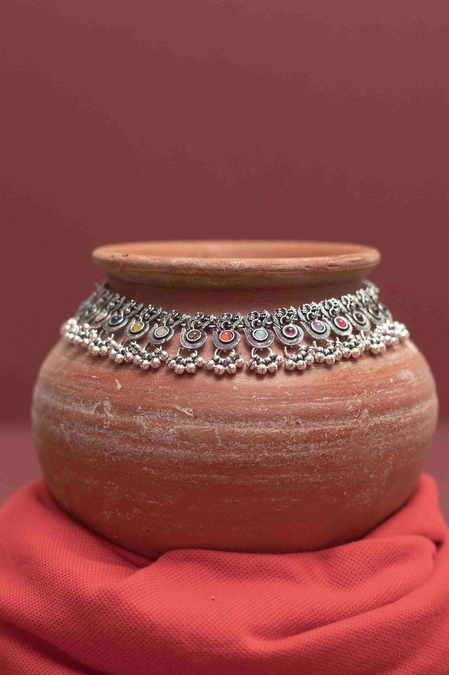 Oxodise Multicolor Round Cabochons Choker with Dangling Beads