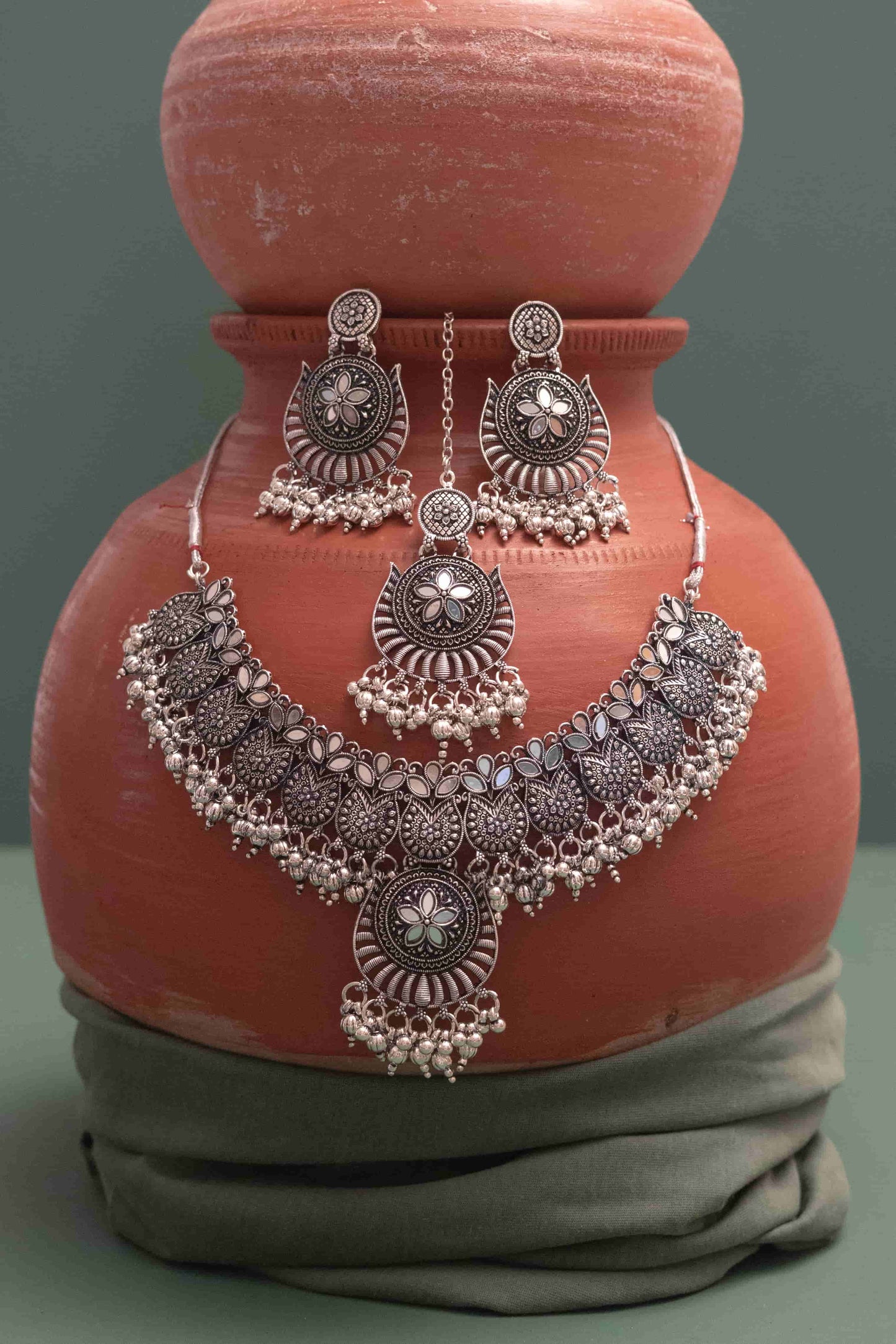 Oxodise Combo Mirror Floral Necklace with Hanging Bells