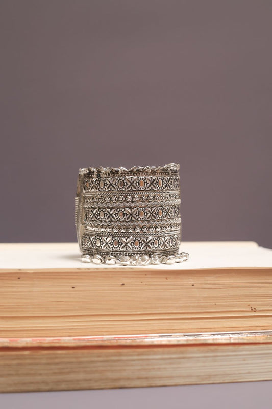 Oxodise Triple Layered Vine & Flower Kada
