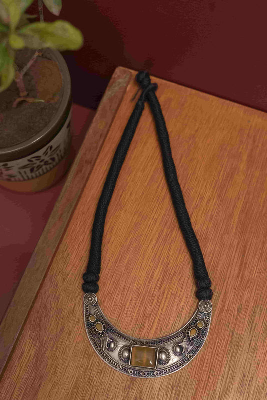 Oxodise Choker with Stone Charm