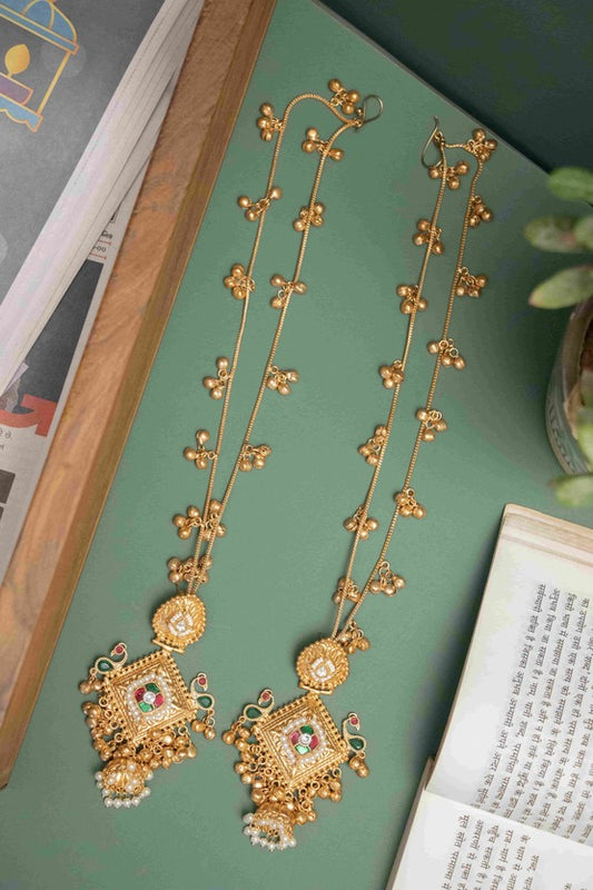 Silver Look-Alike Gold Earing with Square Meenakari Center
