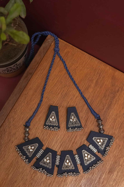Multicolor Oxodise Fabric Choker with Silver Triangle Motifs