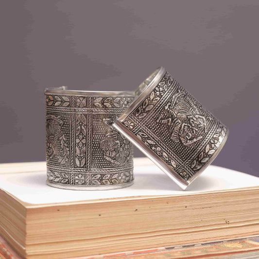 Adjustable Oxodise Heritage Carved Kada