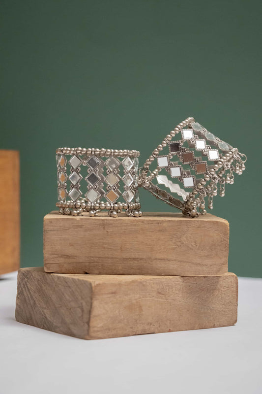 Openable Triple Layered Mirror Kada with Dangling Bells