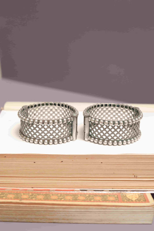 Silver Look-Alike Beaded Mesh Kada