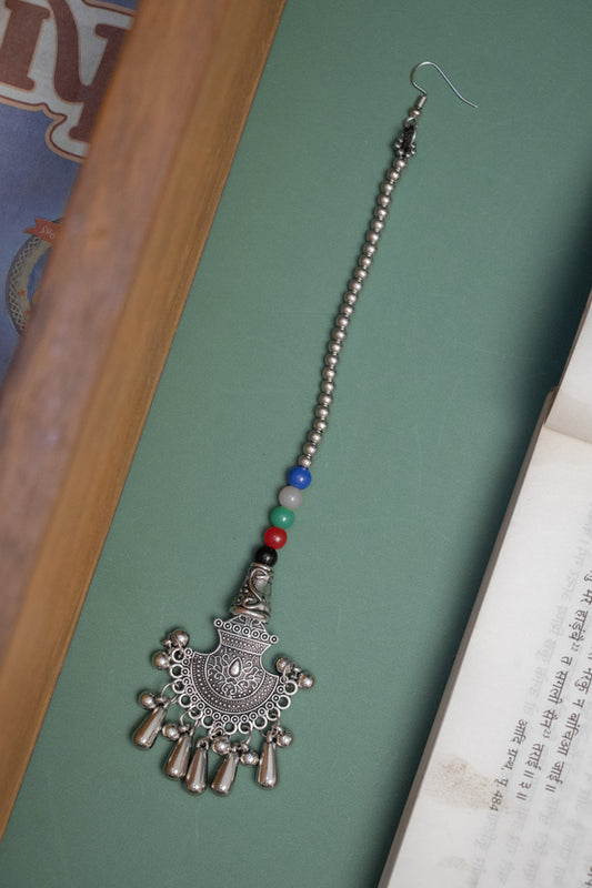 Oxodise Fan-Shaped Tika with Multicolor Beads Chain