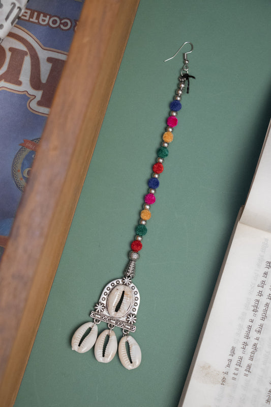 Oxodise Kodi Frame Tika with Cowrie Shells & Pom Pom Chain