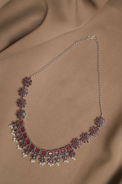 Silver Look-Alike Floral Necklace