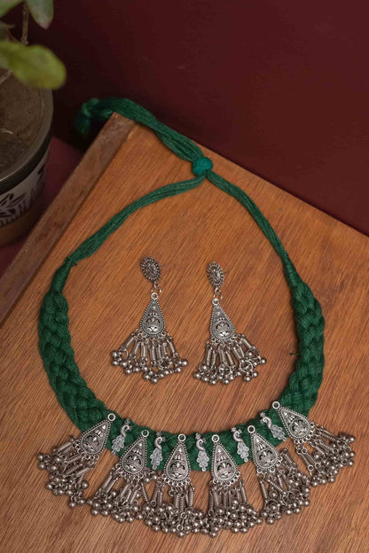 Oxodise Choker with Dangling Silver Beads