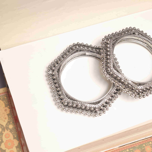 Oxodise Hexa Beaded Kada (3 Sizes)
