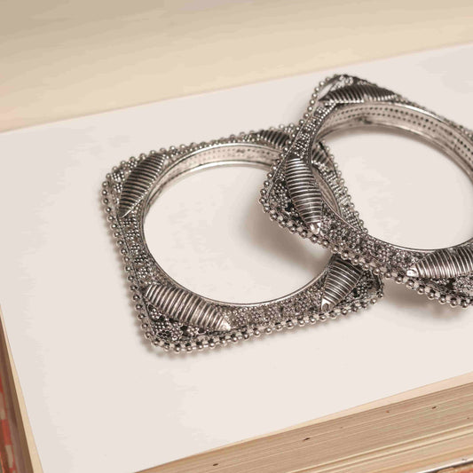 Oxodise Square Frame Kada (3 Sizes)