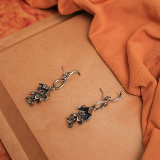 Silver Look-Alike Vine Style Earring