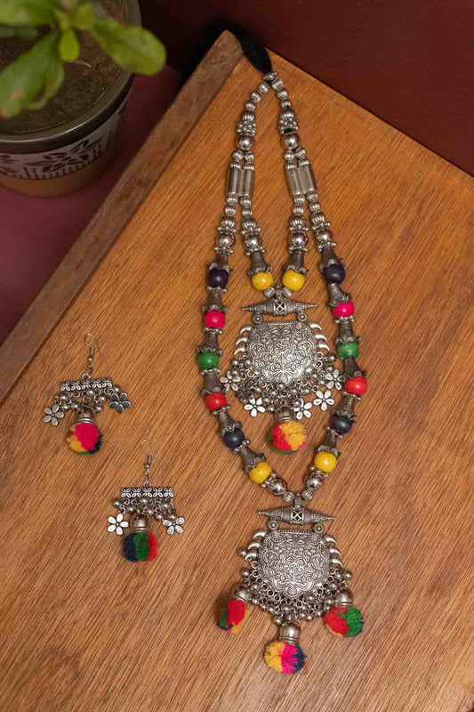 Oxodise Double Layer with Dangling Floral Necklace