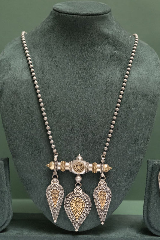 Silver Look-Alike Two Tone Chain Pendant with Tear Drops
