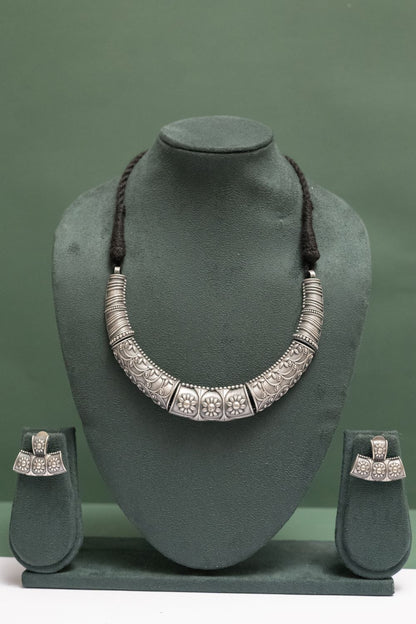Silver Look-Alike Choker Set with Intricate Floral Carving
