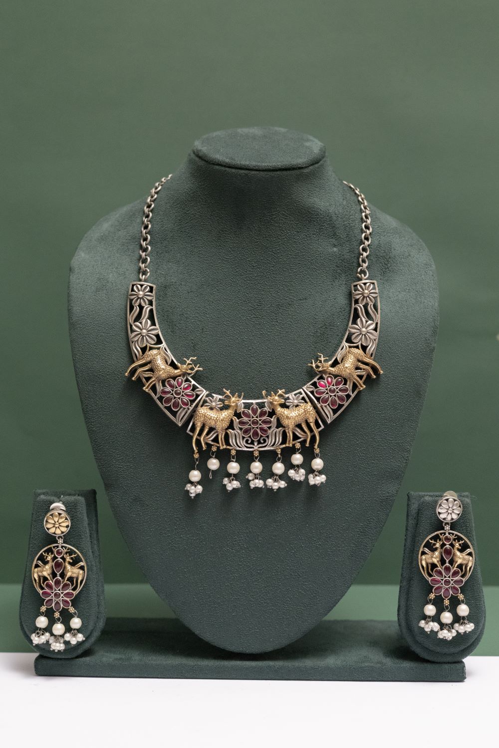 Silver Look-Alike Two Tone Royal Deer Motif Choker