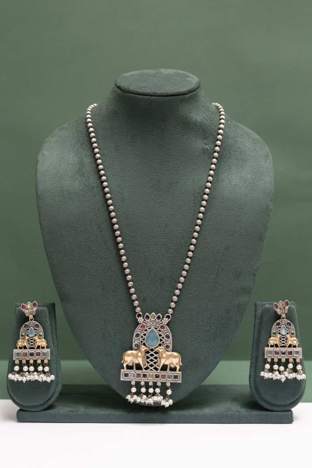 Silver Look-Alike Two-Tone Cow Pendant Necklace Set