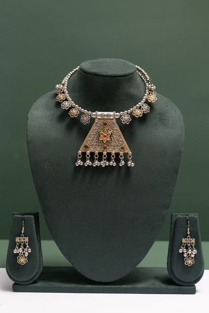 Oxodise Two Tone Triangle Floral Necklace With Hanging Beads