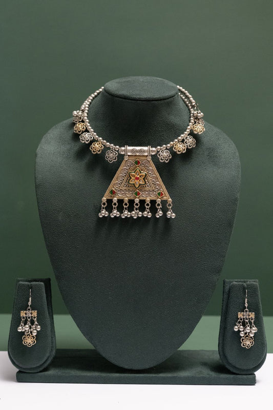 Oxodise Two Tone Triangle Floral Necklace With Hanging Beads