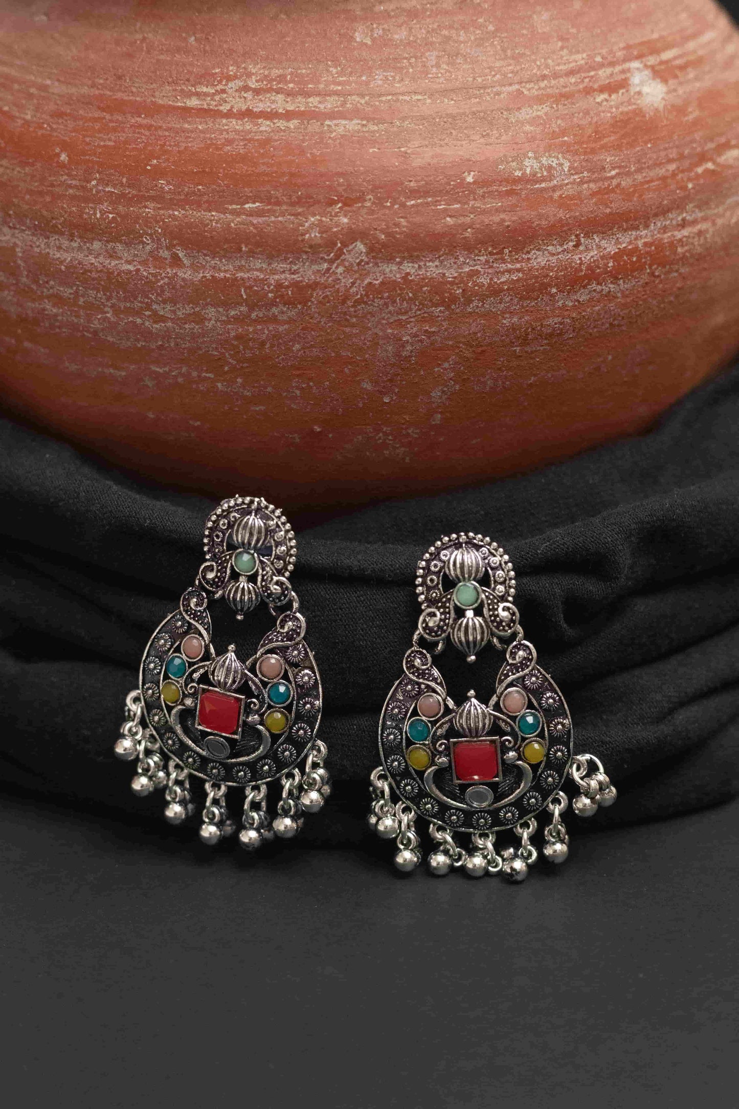 Oxodise Combo Multicolor Square Cabochons Choker Necklace