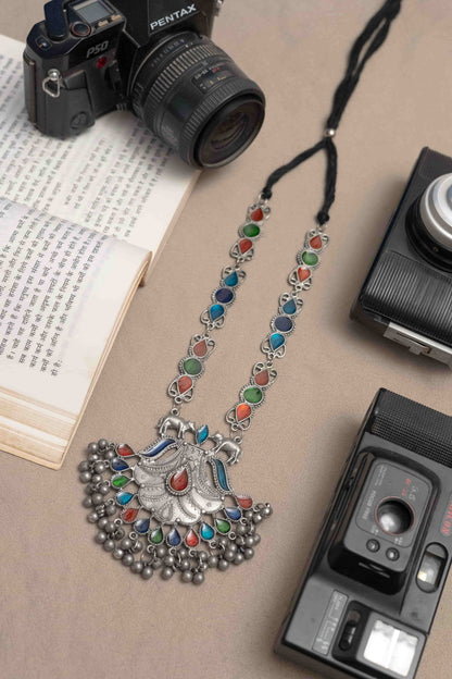 Oxodise Meena Necklace with Round & Teardrop Cabochons