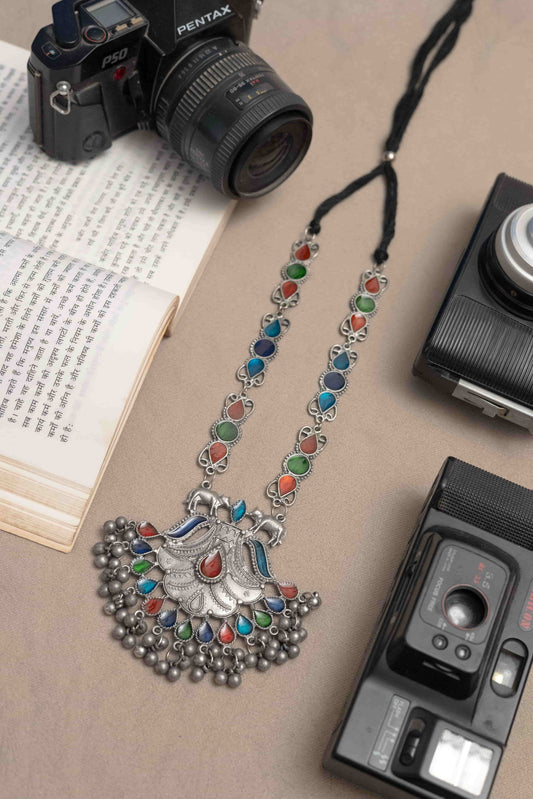 Oxodise Meena Necklace with Round & Teardrop Cabochons