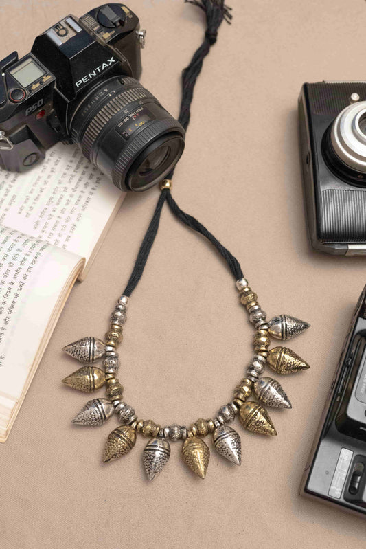 Oxodise Two-Tone Spike Pendant Choker
