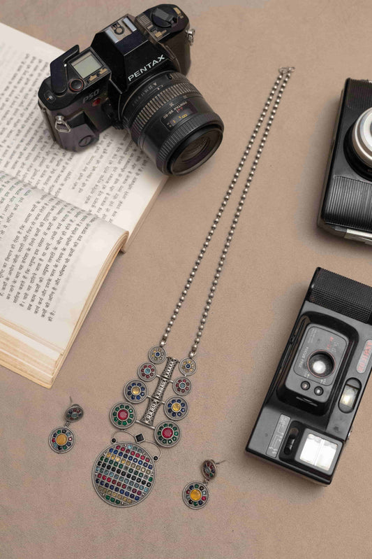 Silver Look-Alike Stone Necklace
