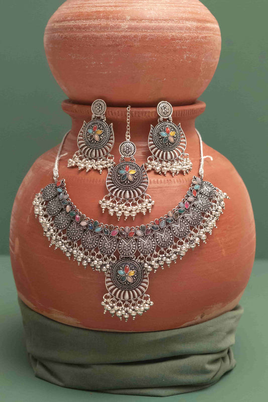 Oxodise Combo Choker Necklace with Teardrop Cabochon Flowers