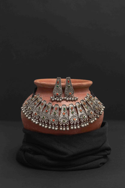 Oxodise Elongated Teardrop Pendant Units Choker Necklace