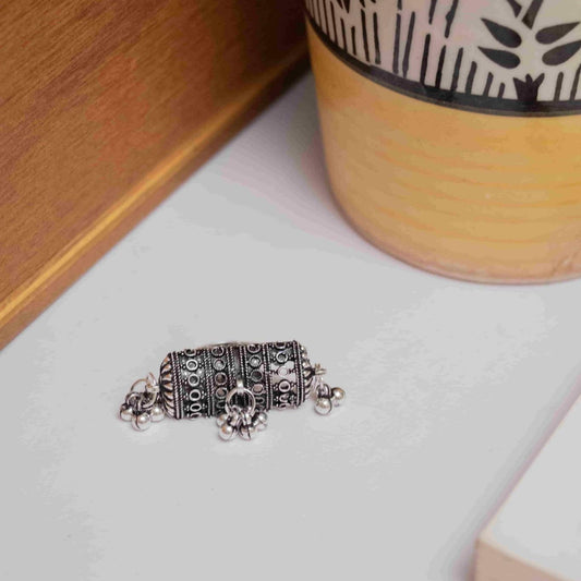 Silver Look-Alike Ring with Dangling Oxodise Beads